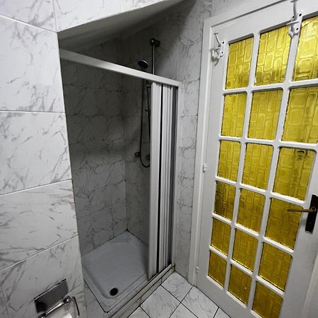 1 Room Apartment Near By Central Train Station Palermo Buitenkant foto